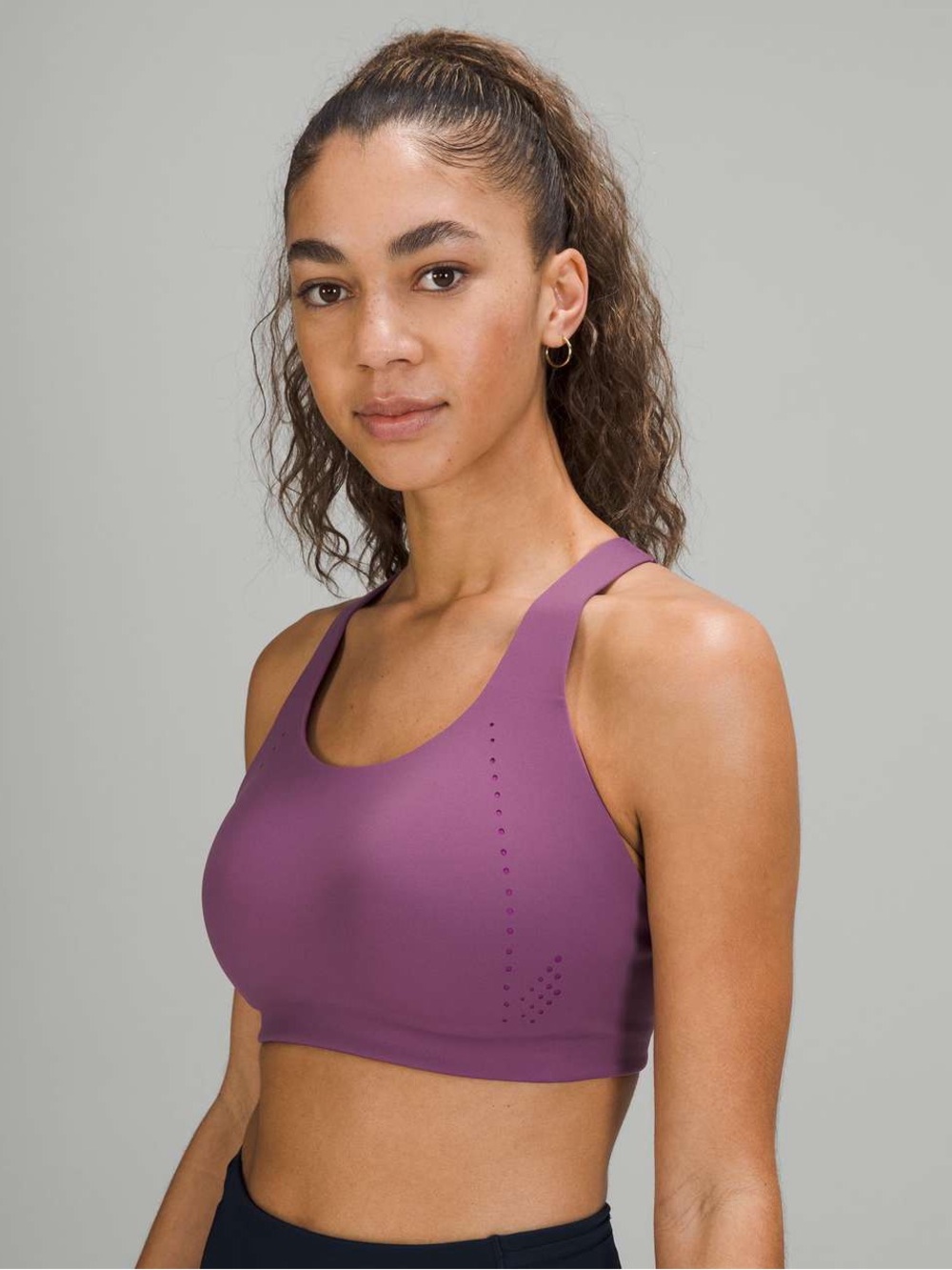 like new Lululemon air support bra Vivid plum 36d